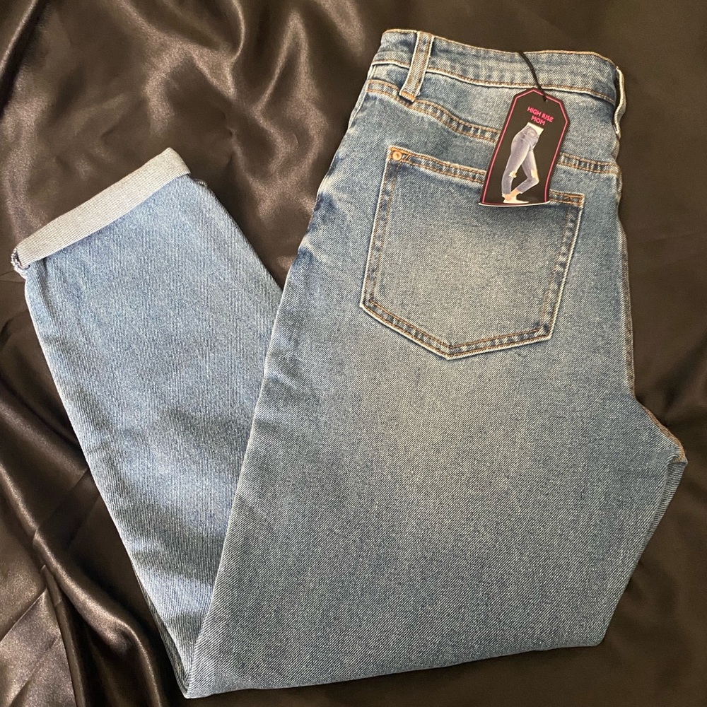 TikTok/IG FAMOUS No boundaries mom jeans